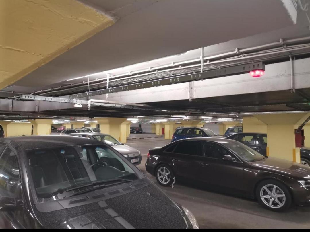 Calla 5 Apartment - Main Square, In The City Shopping Center - Parking Slot With Security And Video Camera Skopje Esterno foto