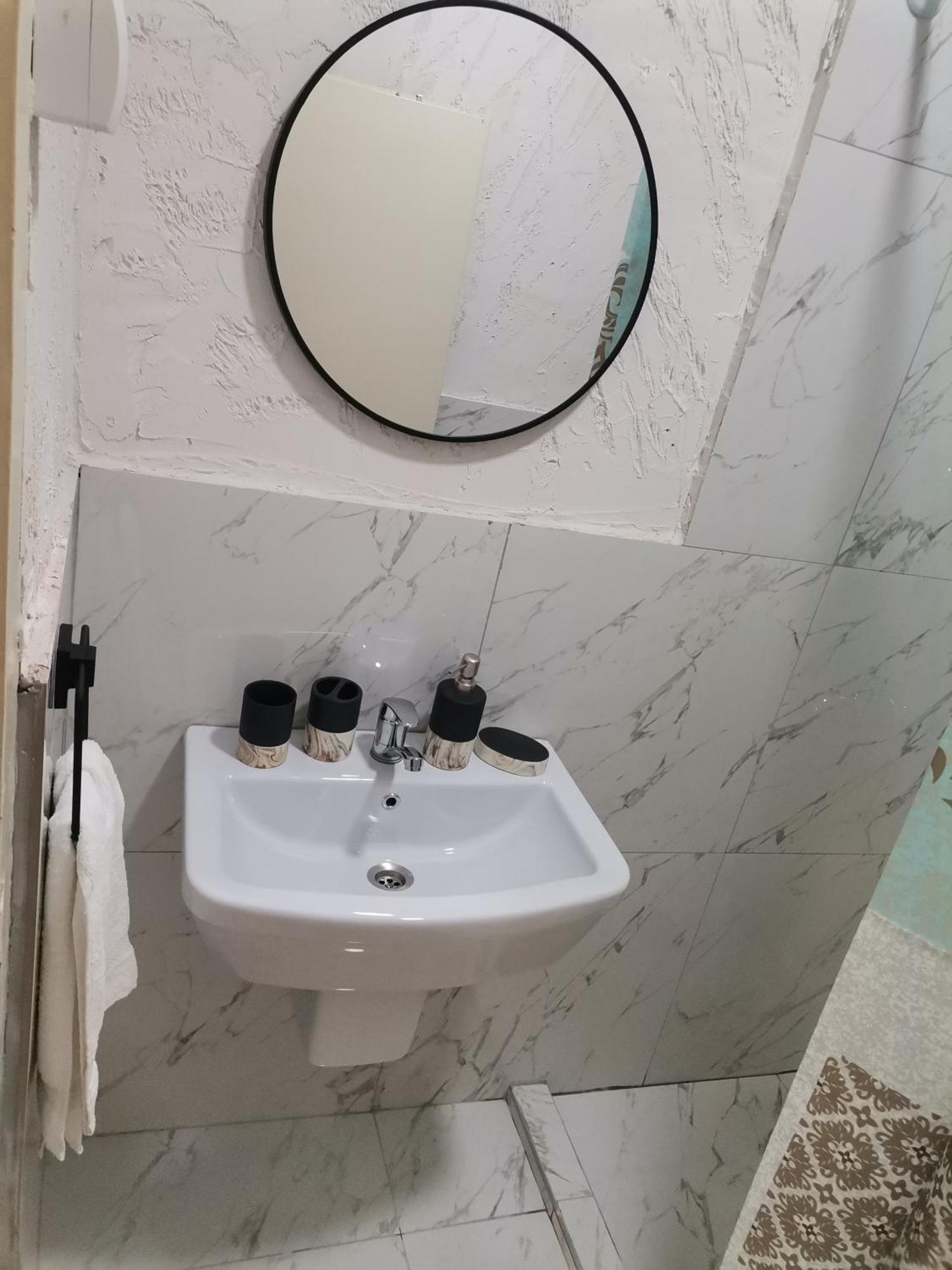 Calla 5 Apartment - Main Square, In The City Shopping Center - Parking Slot With Security And Video Camera Skopje Esterno foto