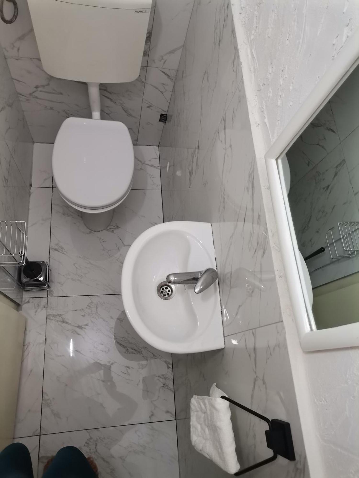 Calla 5 Apartment - Main Square, In The City Shopping Center - Parking Slot With Security And Video Camera Skopje Esterno foto
